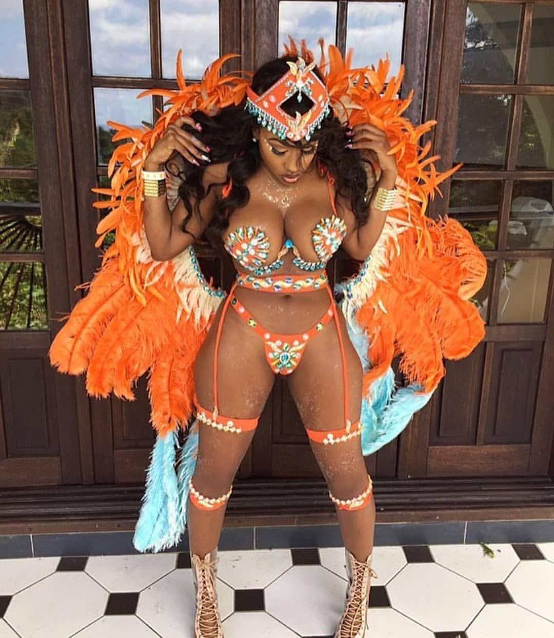 Катя карнавал