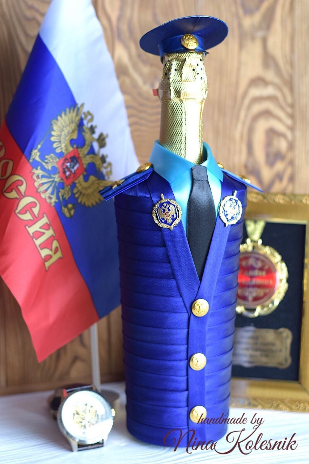 Поделки на 23 февраля из бутылок