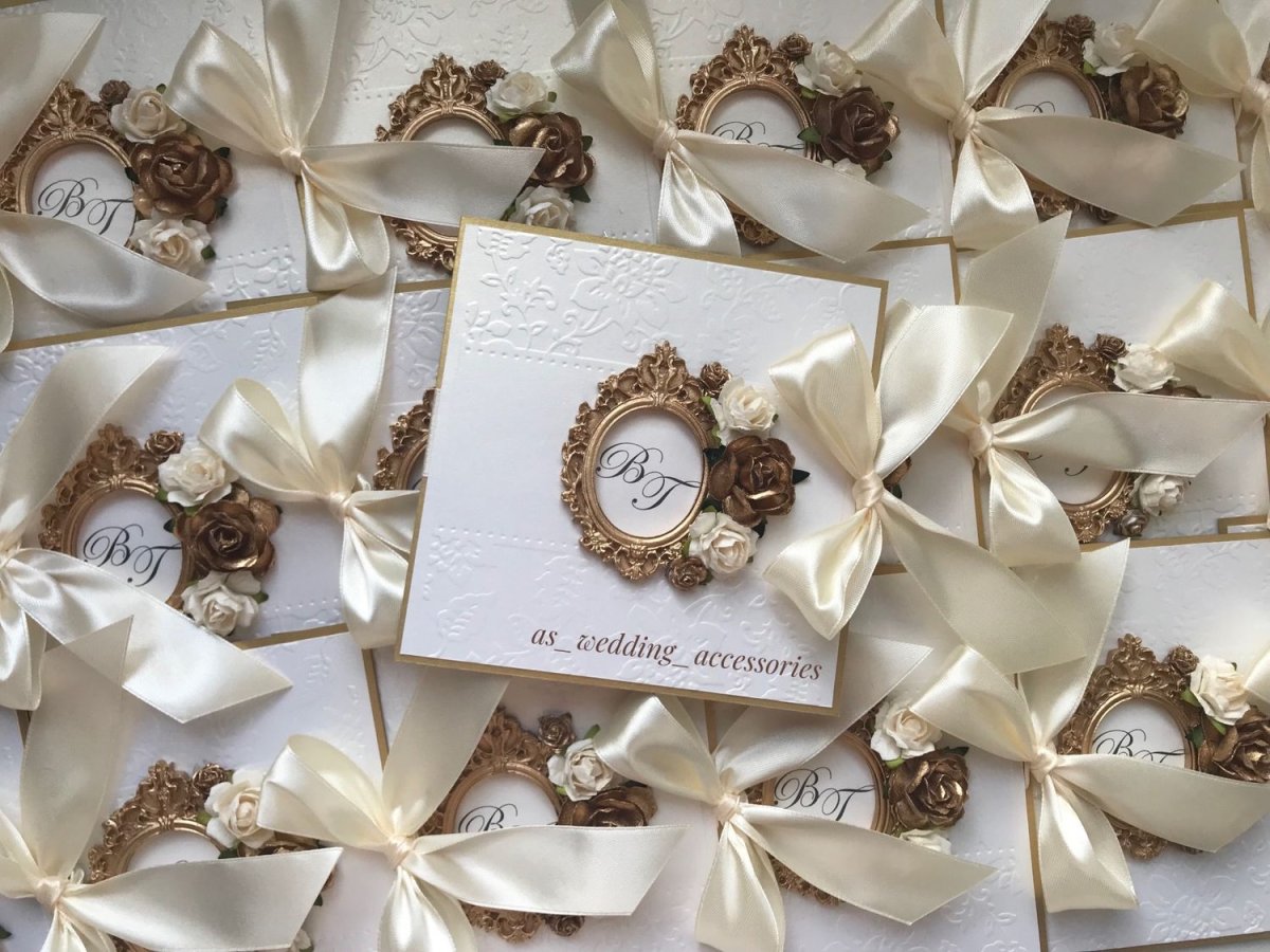 Рамка с обручальными кольцами