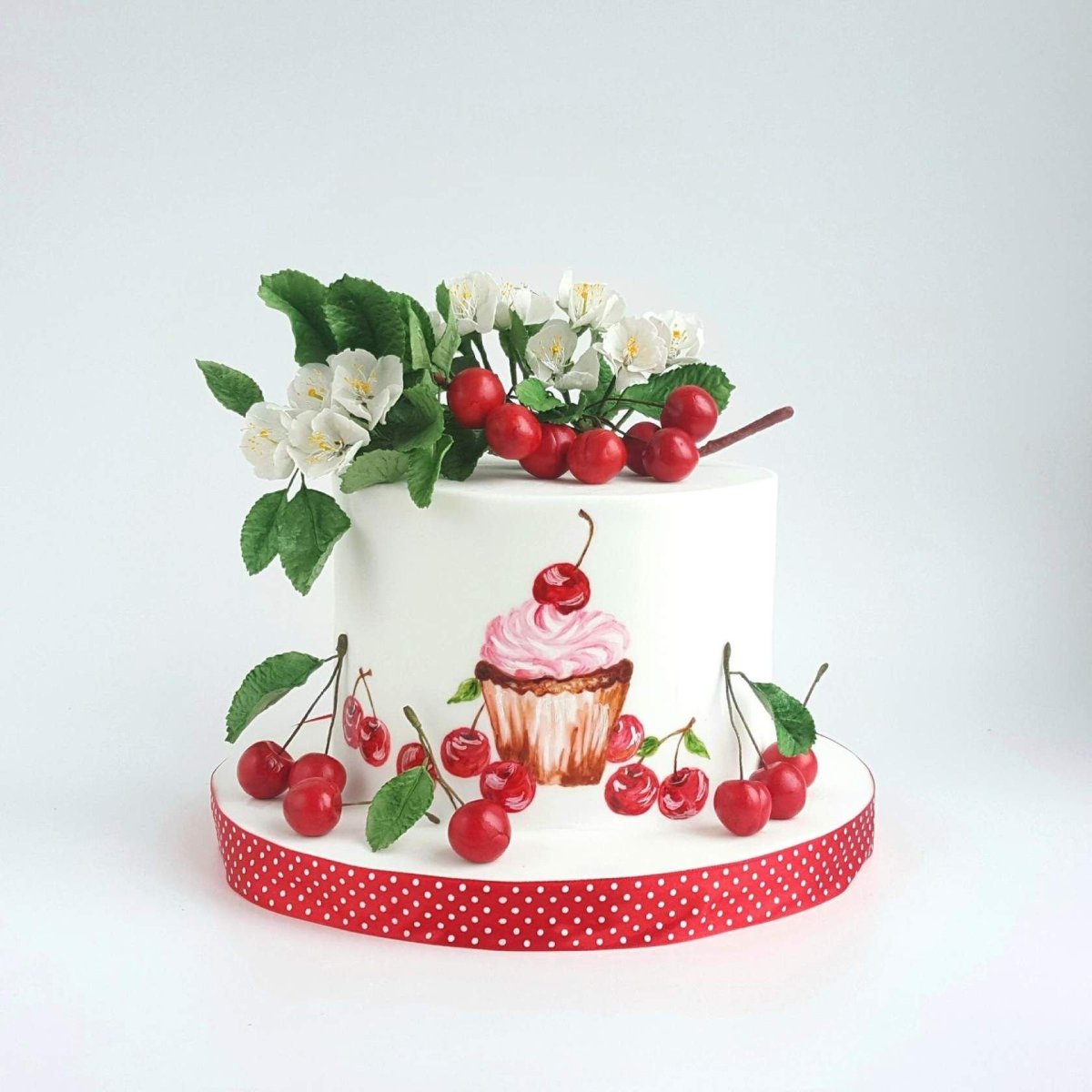 Шикарный торт на день рождения женщине