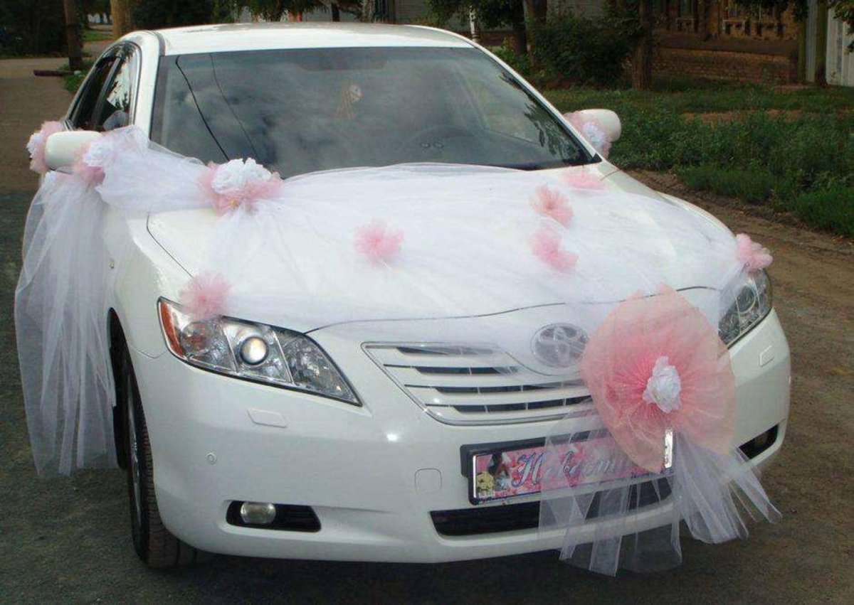 Оформить машину на свадьбу своими руками