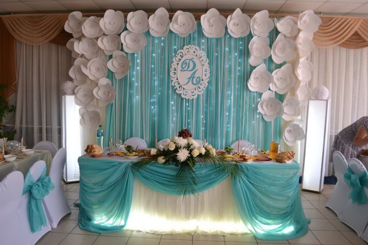 Украшение зала