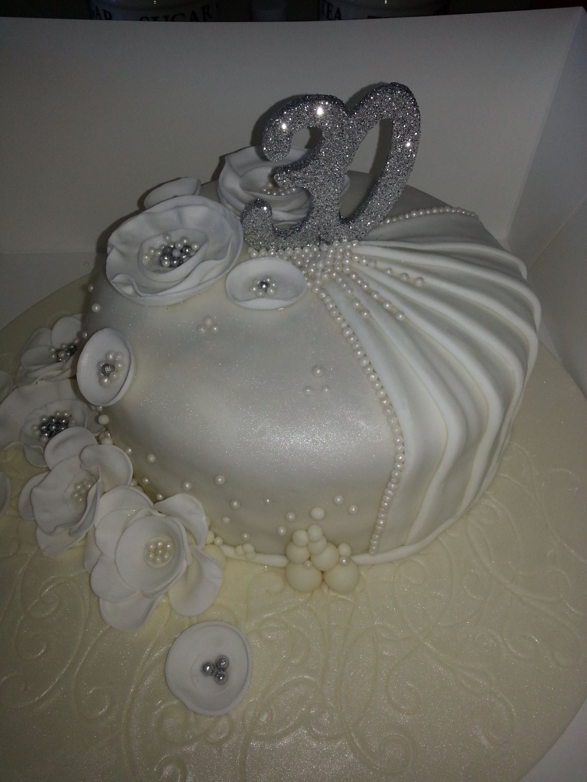 Красивые торты на жемчужную свадьбу