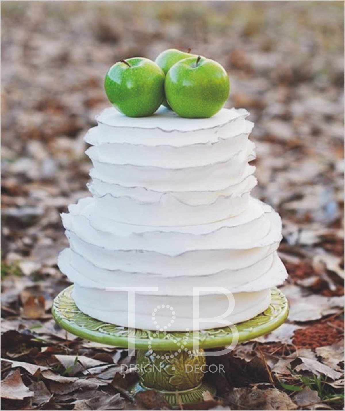 Торт с яблоками декор