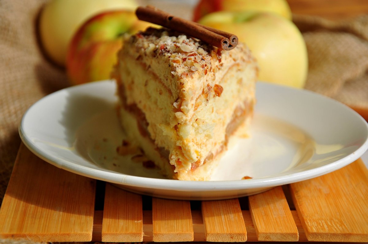 Яблочно Карамельный торт