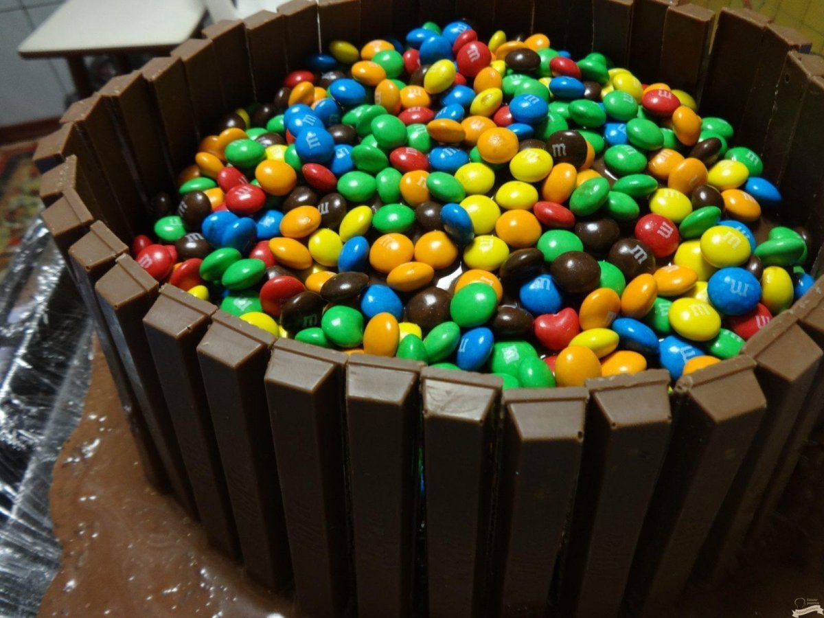 Торт ммдемс