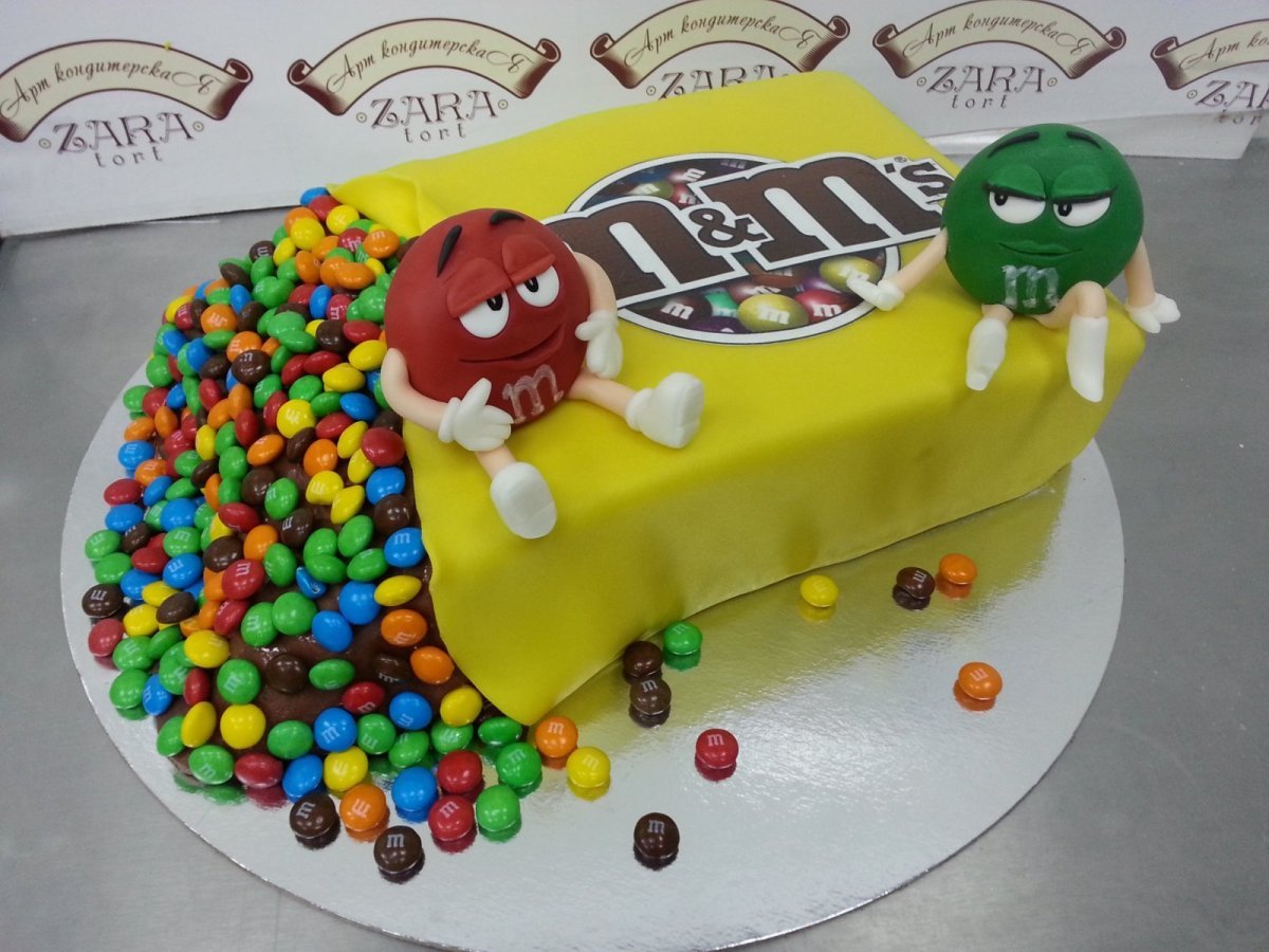 Торт m&m