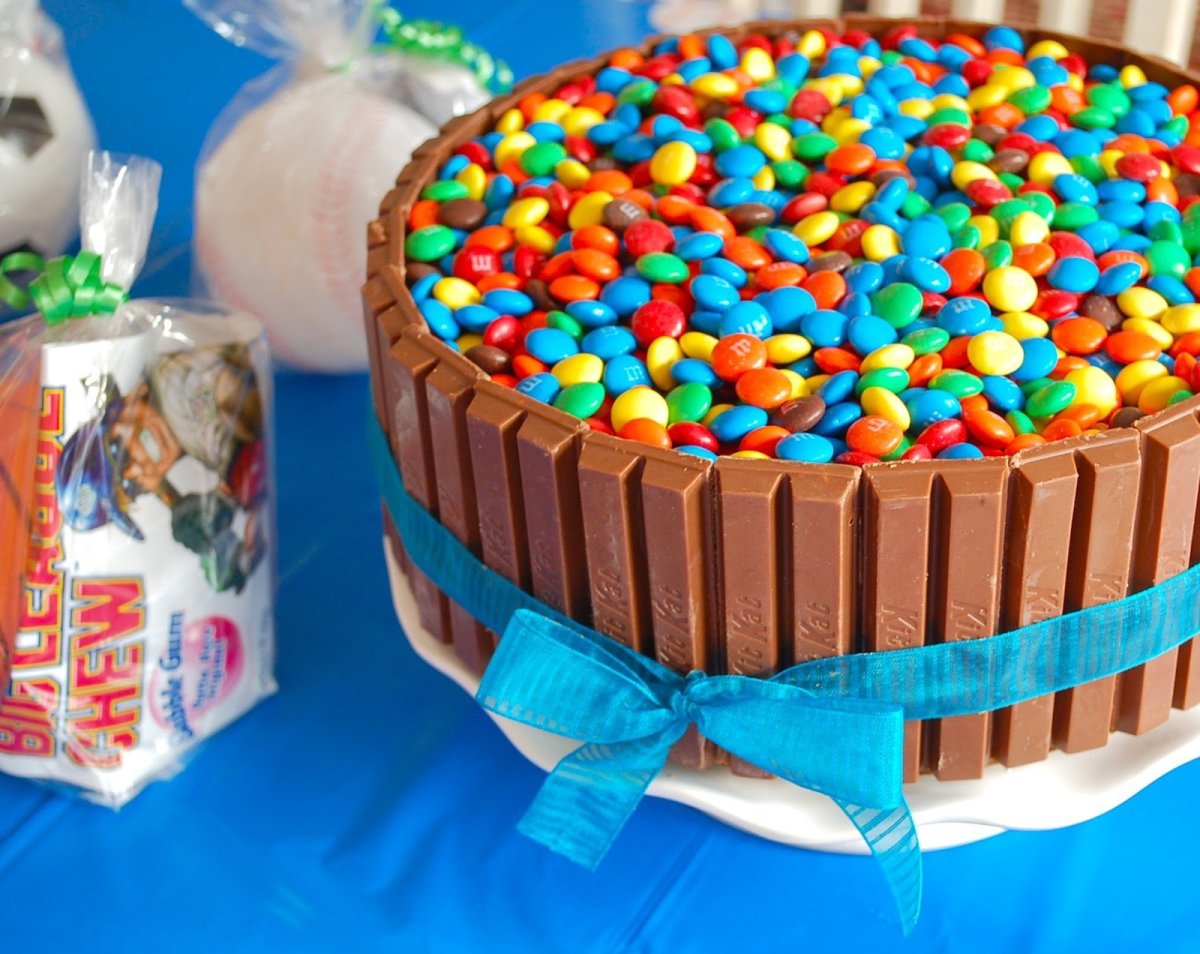 Торт ммдемс