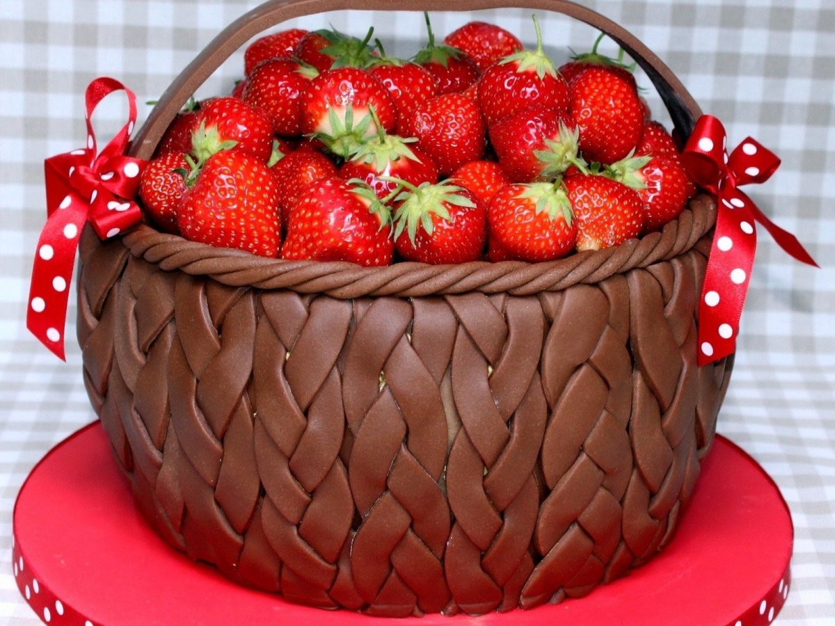 Торт корзинка с фруктами