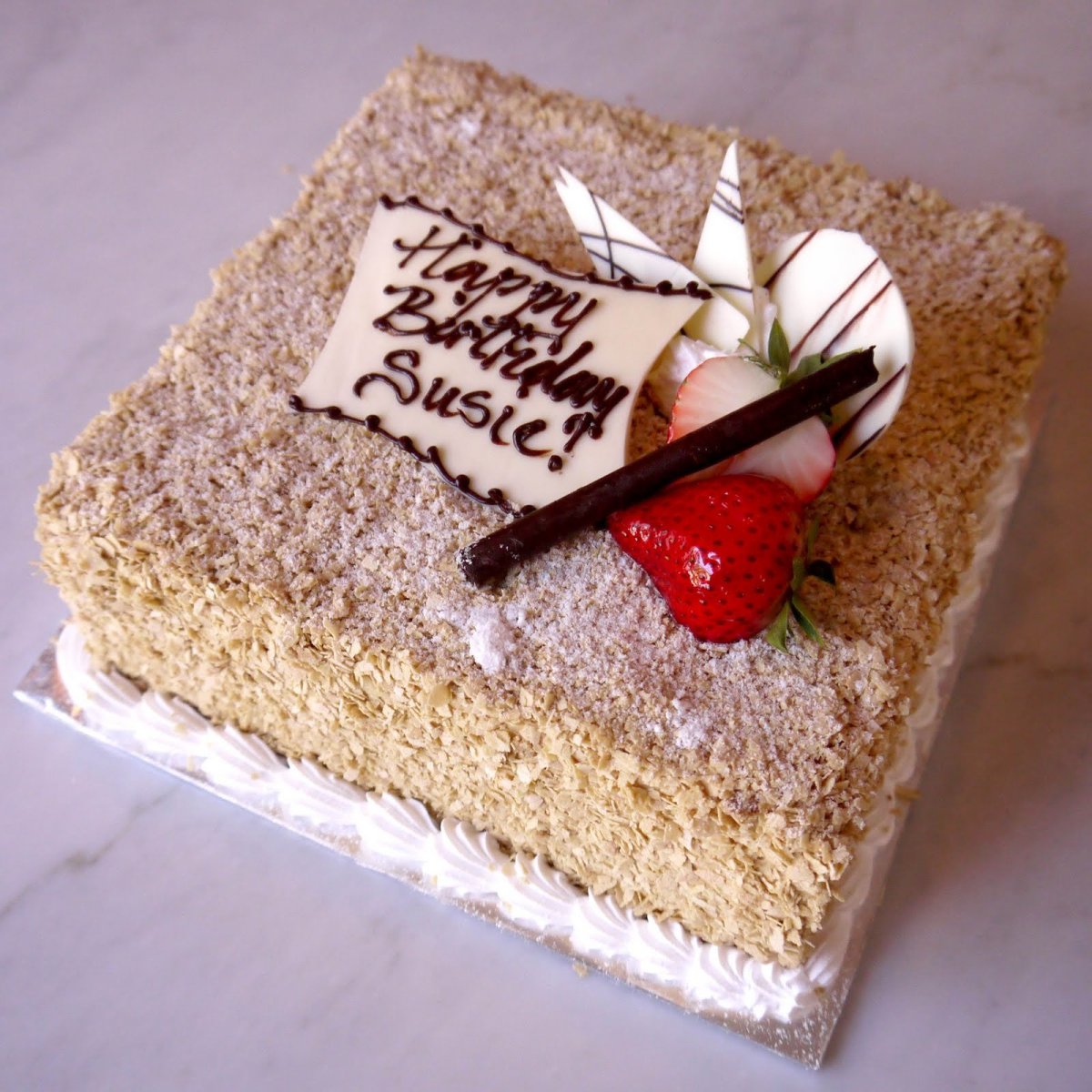 Квадратный торт для мальчика