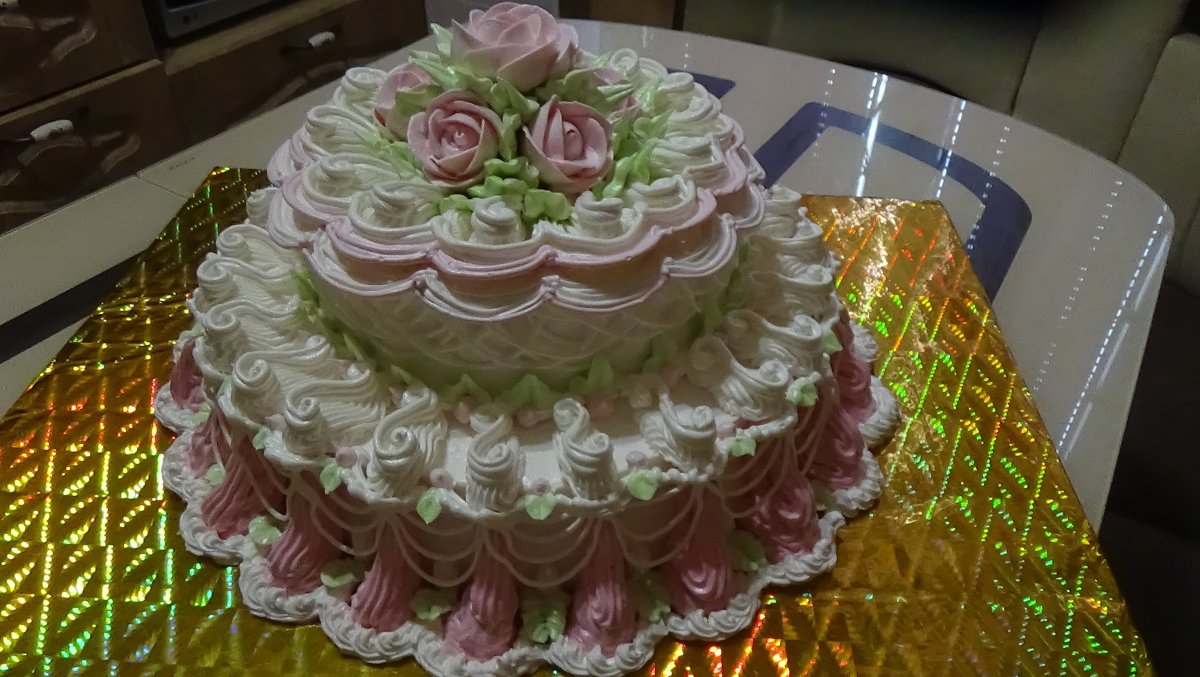 Украшение торта белково заварным кремом