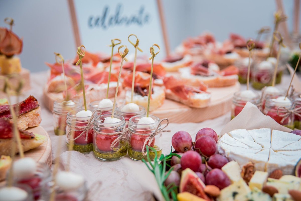 Фуршет в баночках