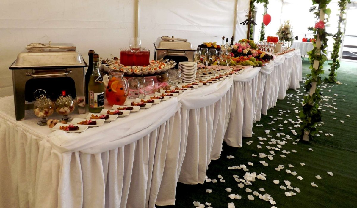 Скатерти для шведского стола