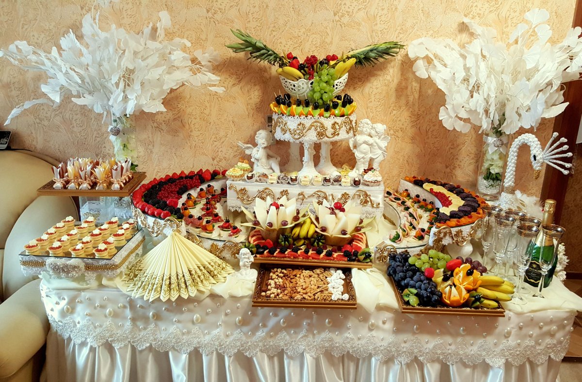 Фуршет в стиле древней Греции