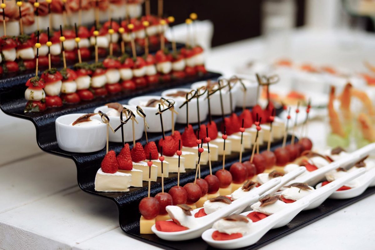 Лорен кейтеринг