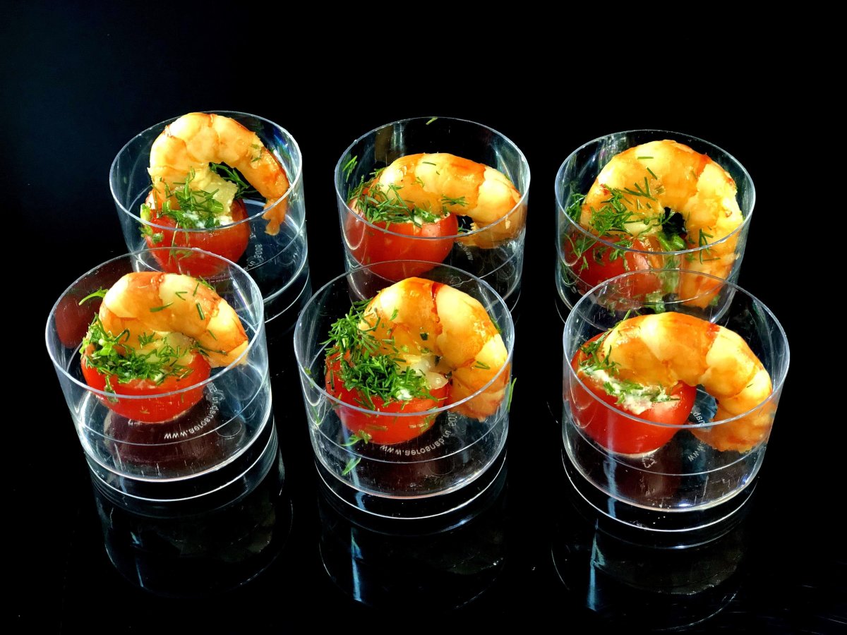 Закуски в стаканчиках