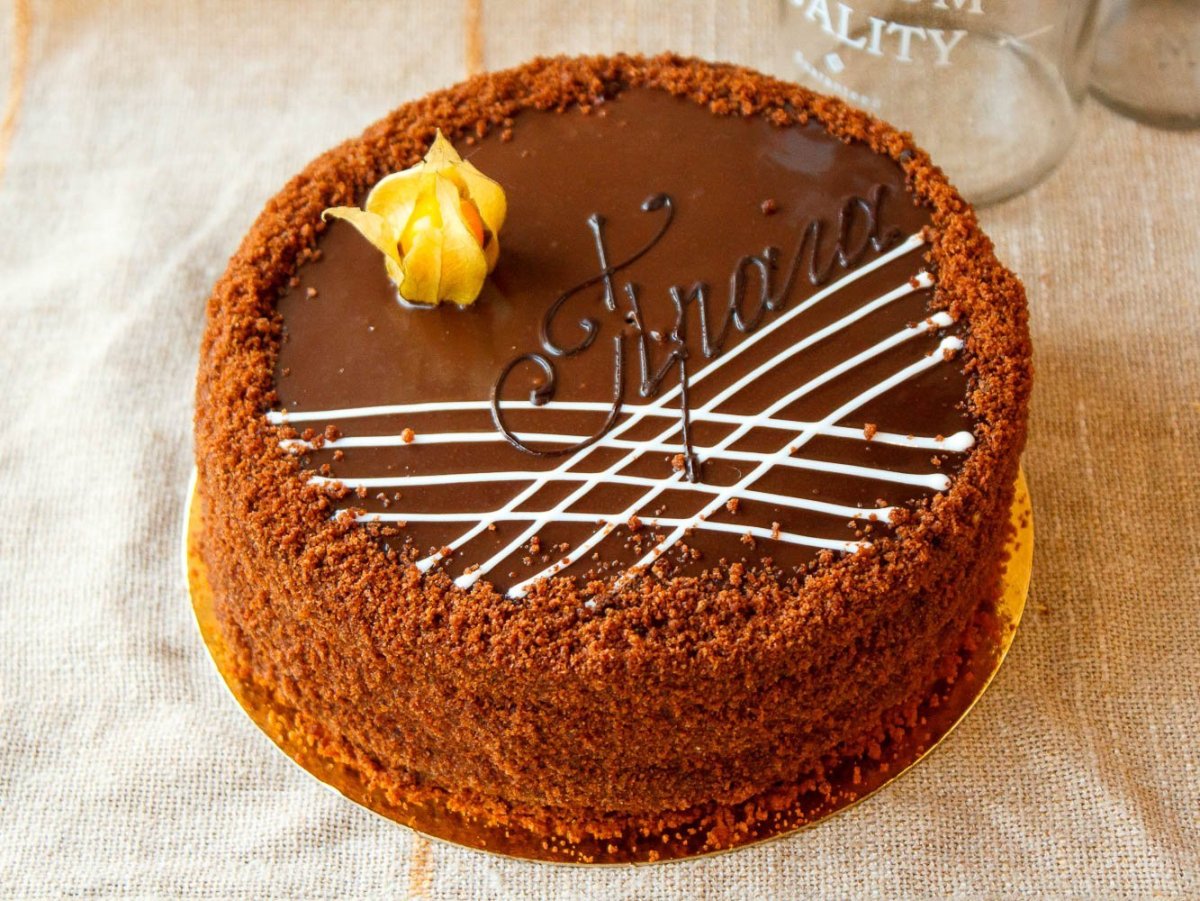 Торт Прага классический