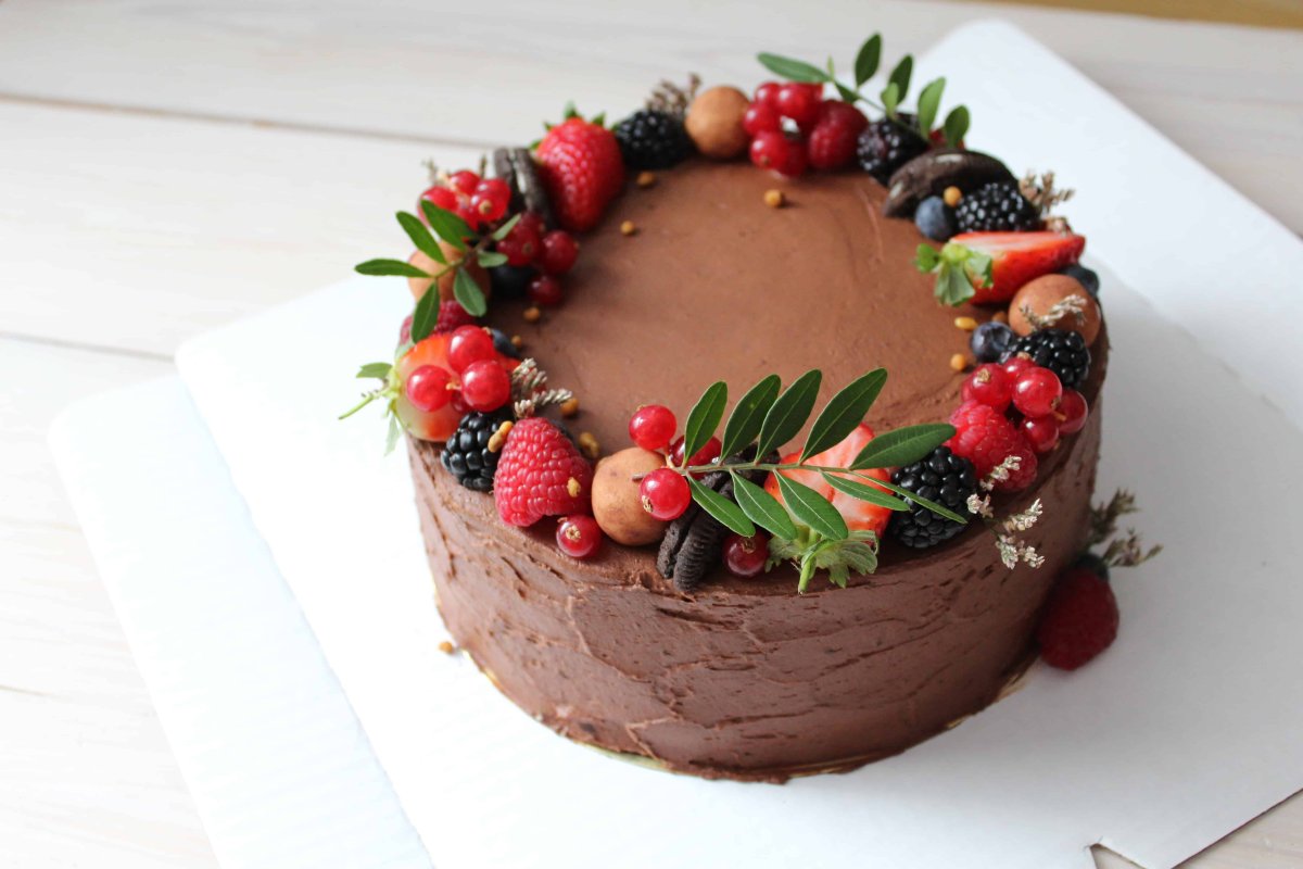 Муссовый торт с малиной