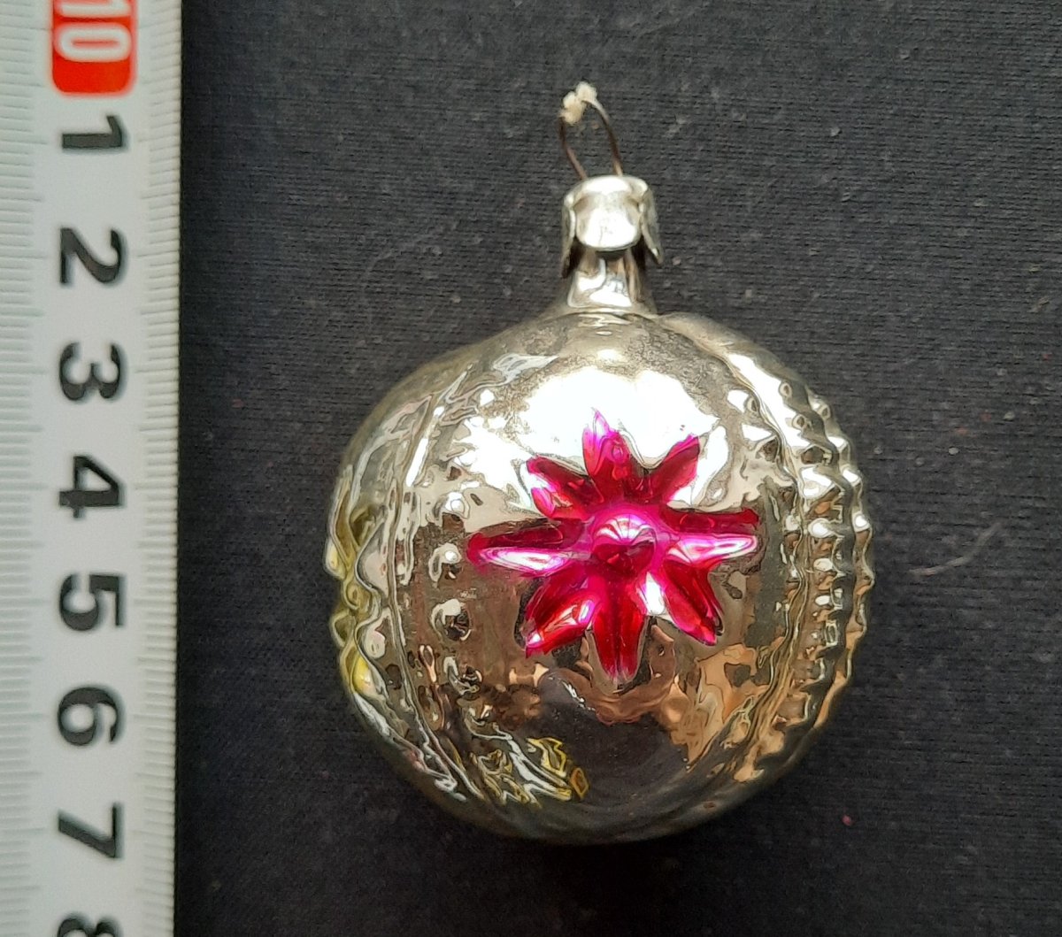 Ёлочные игрушки агитация