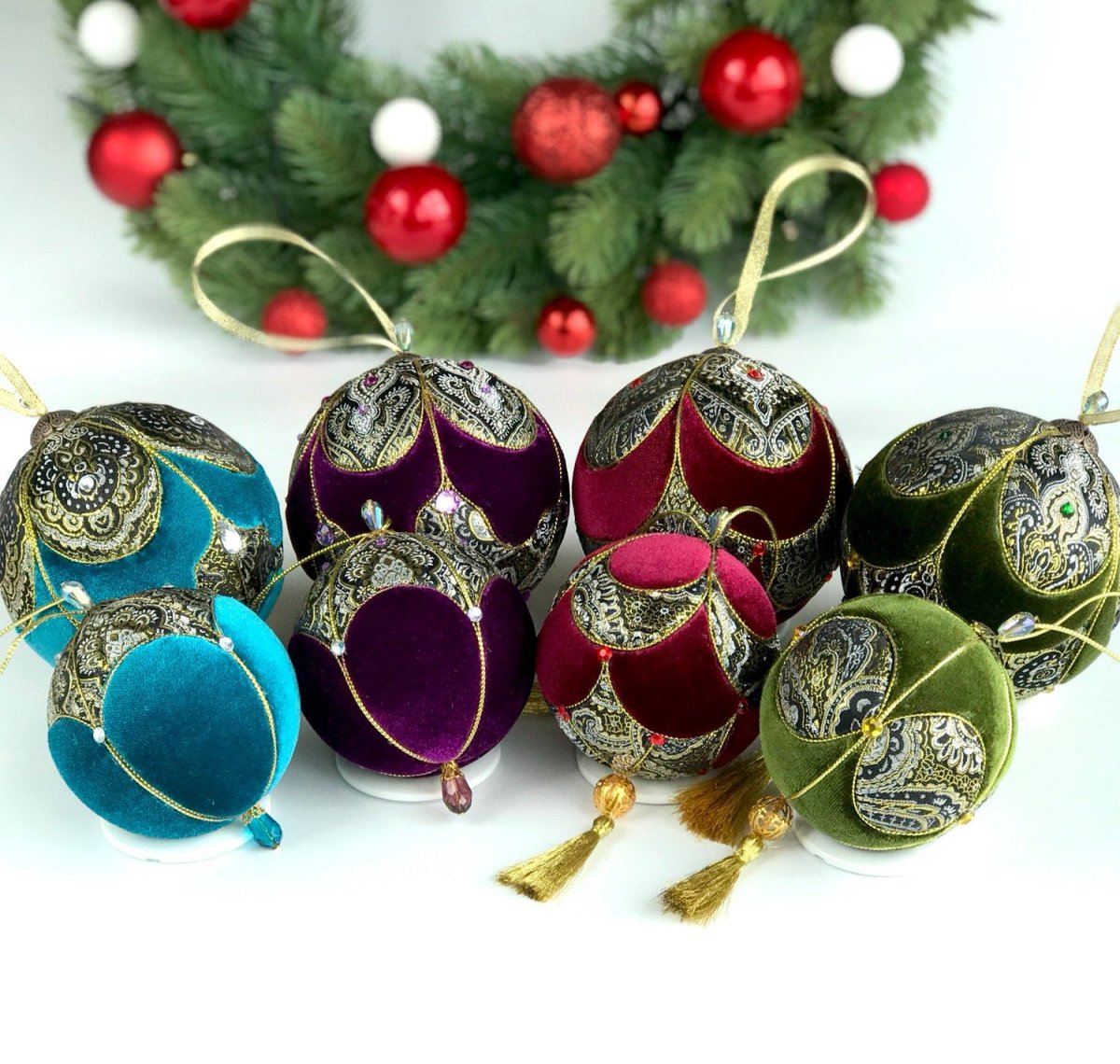 Елочные игрушки из бархата