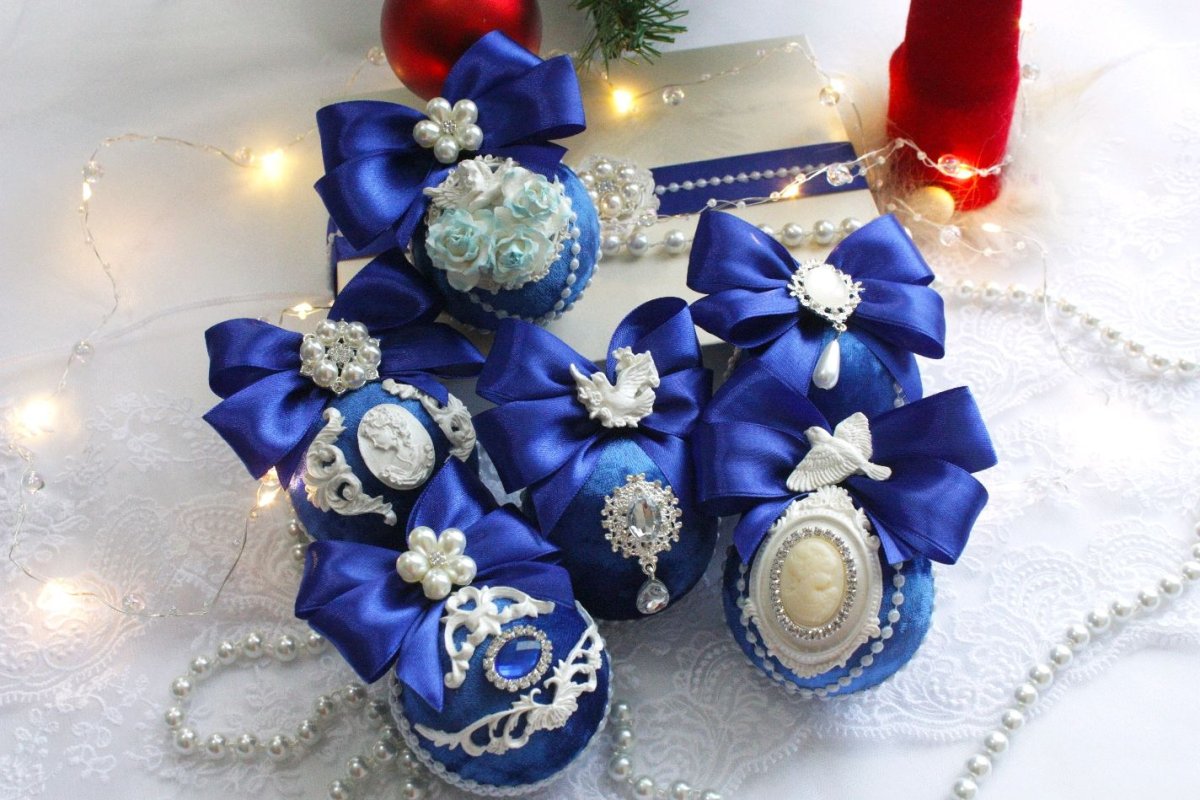 Шар бархатный новогодний