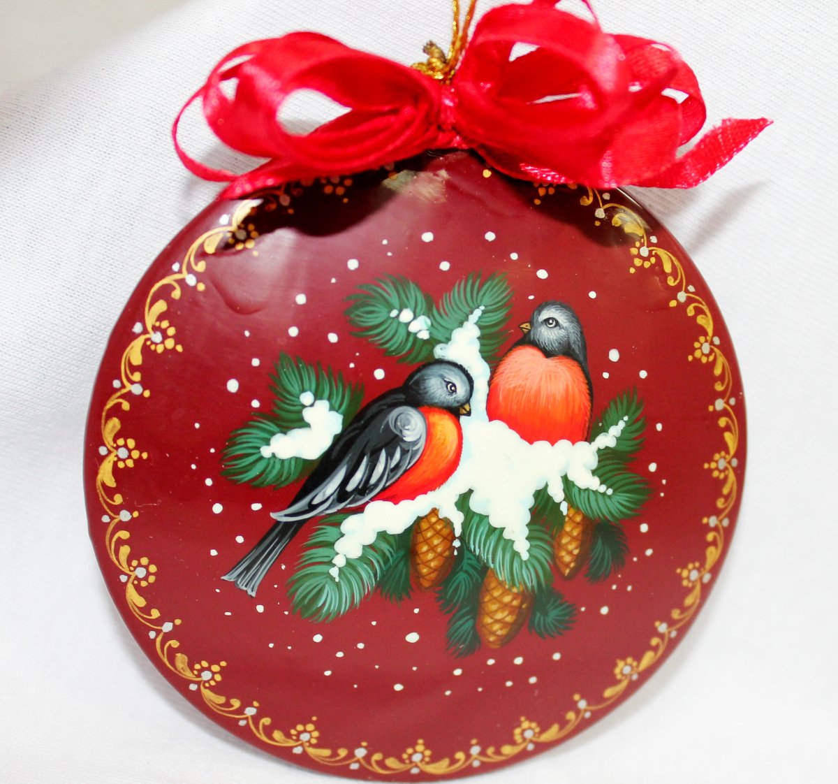 Расписные елочные игрушки