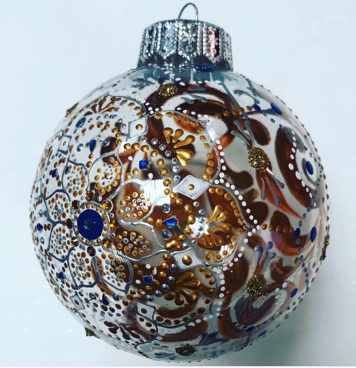 Елочные шары