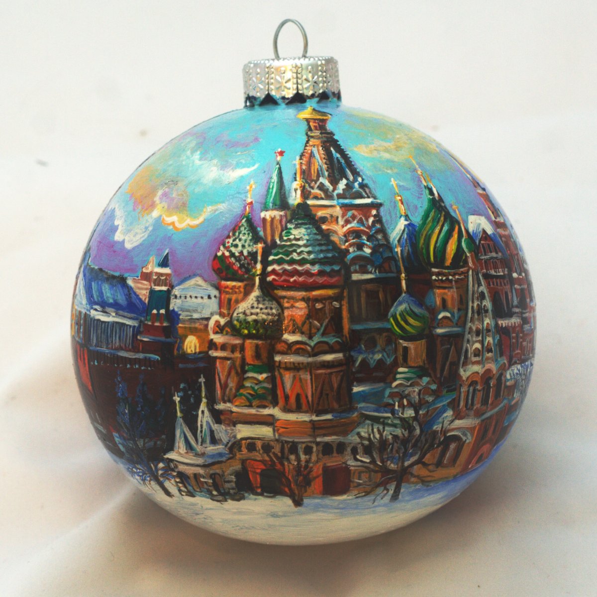 Елочные шары с Кремлем