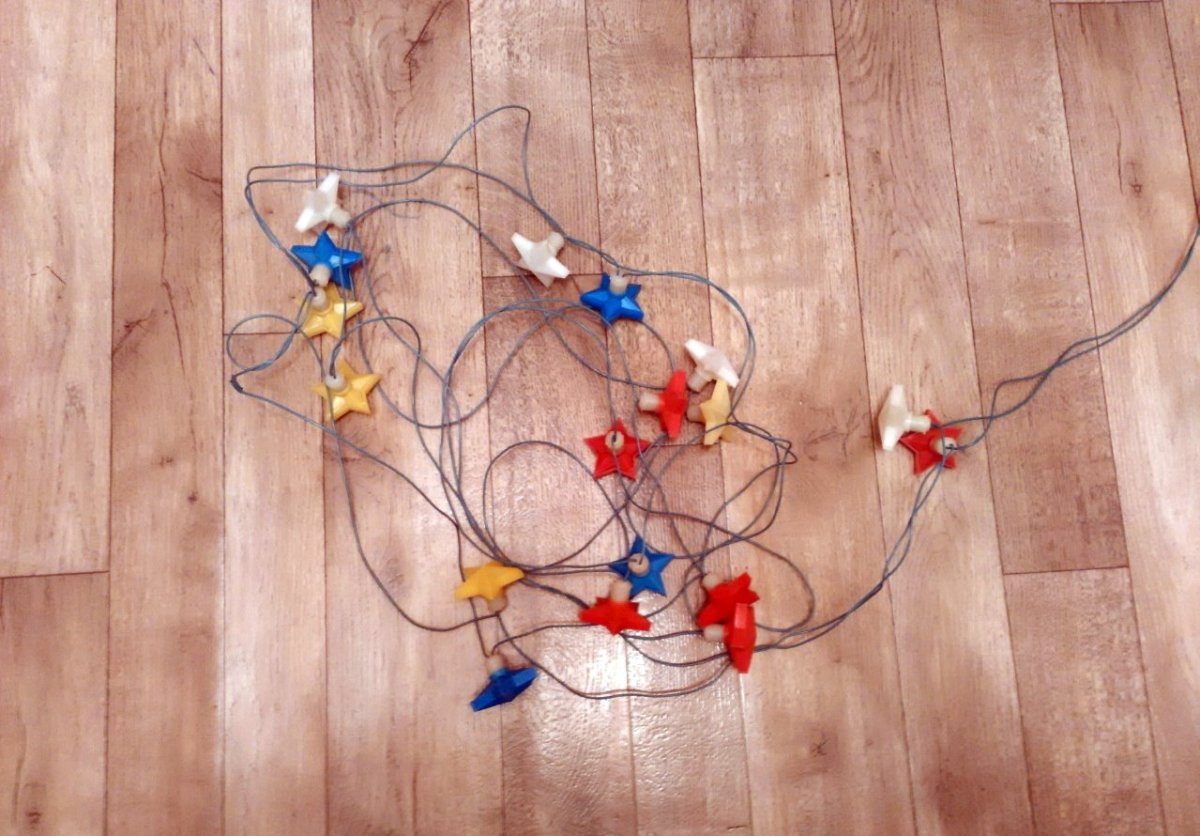 Советская гирлянда шишки