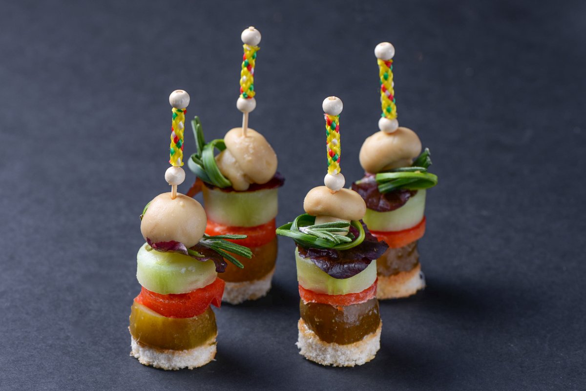 Канапе ветчина сыр маслины