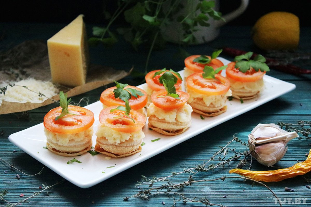 Канапе из слоеного теста