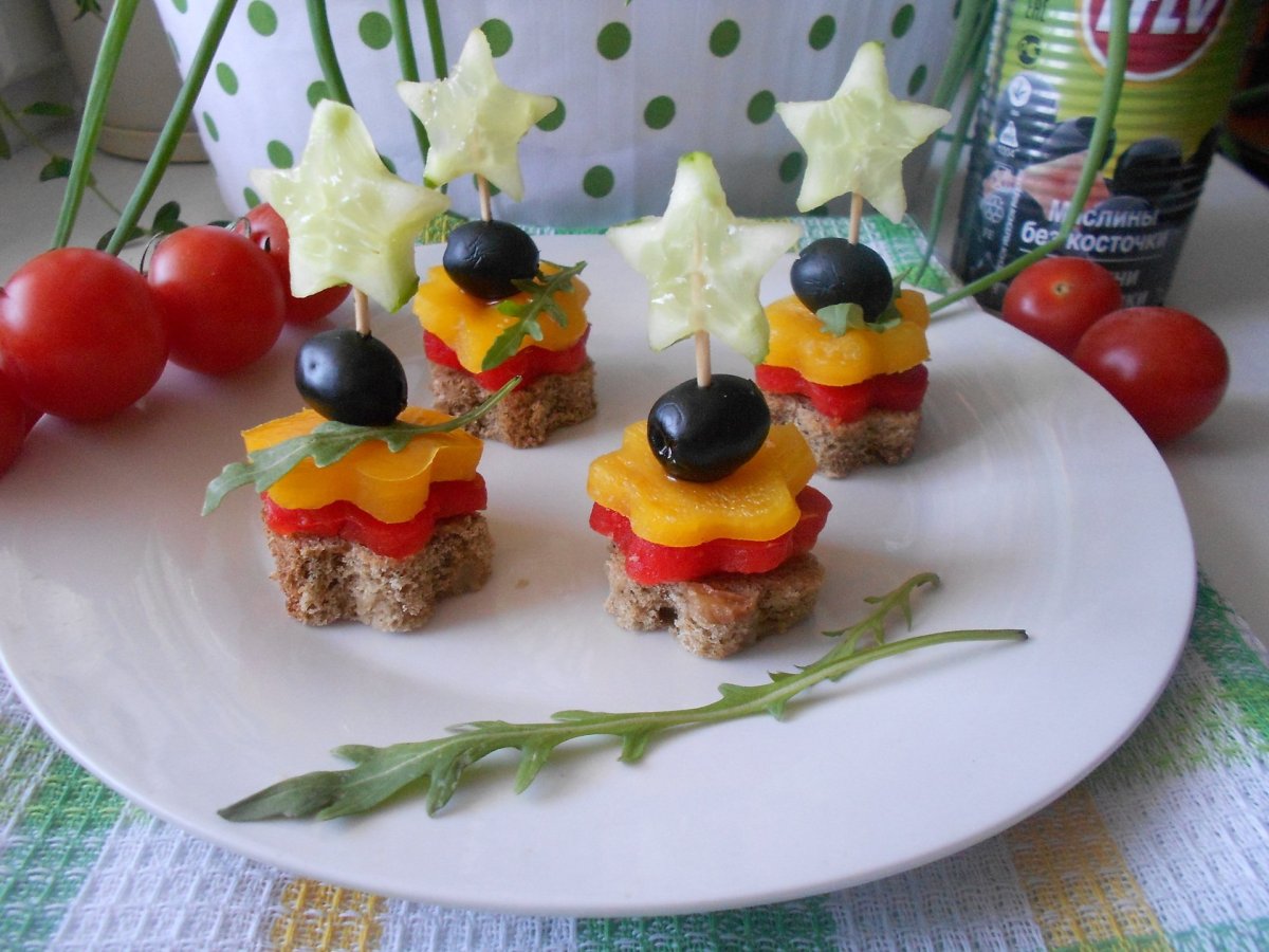 Канапе ветчина сыр маслины