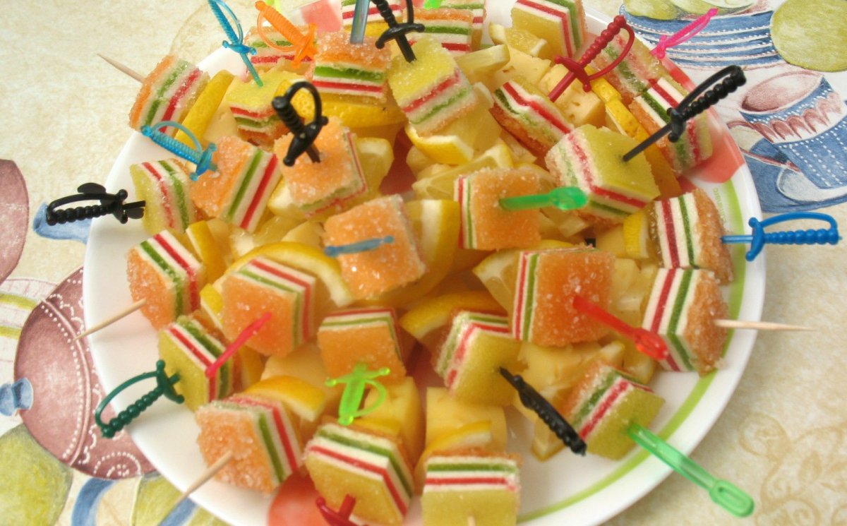 Канапе с мармеладом