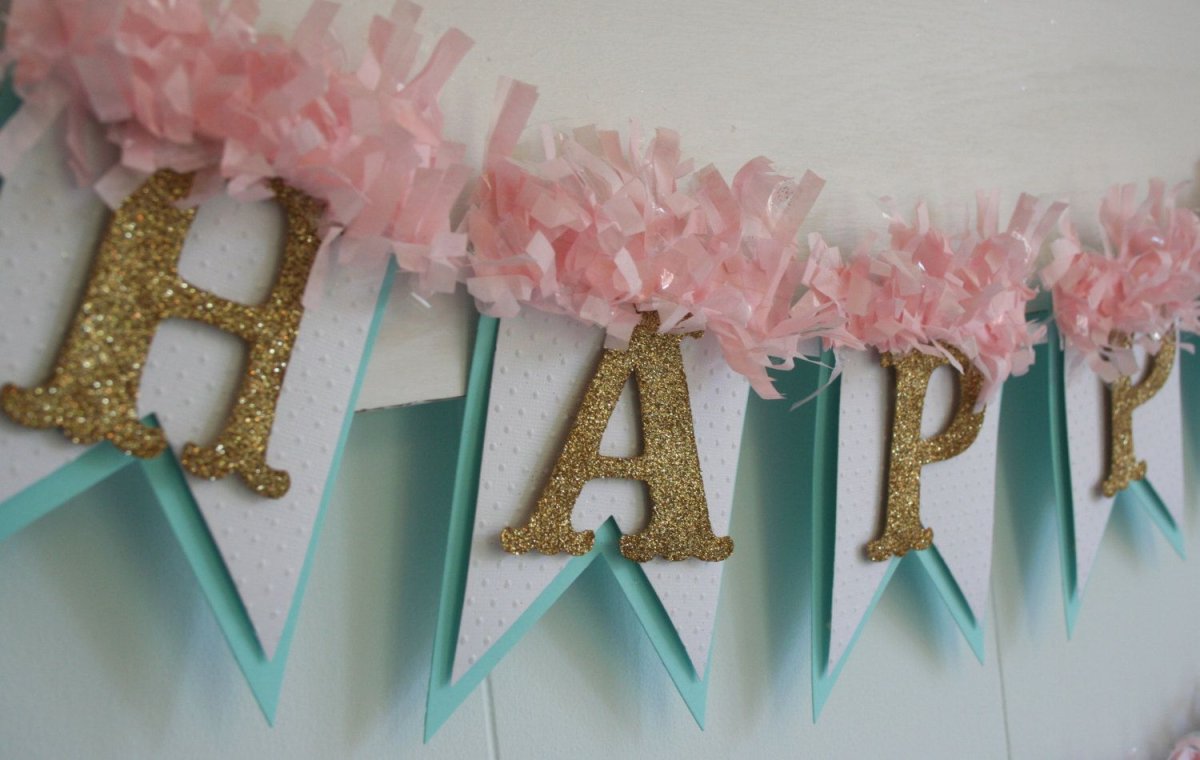 Именная гирлянда из бумаги