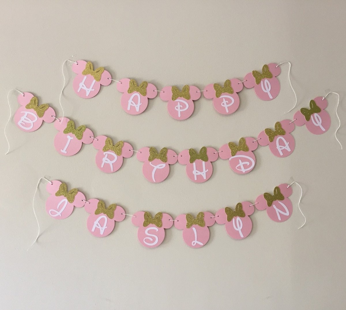 Новогодняя гирлянда из флажков