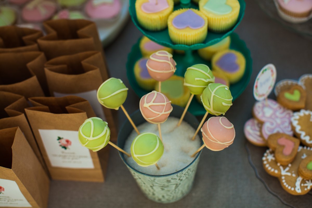 Кейк попсы на шпажках