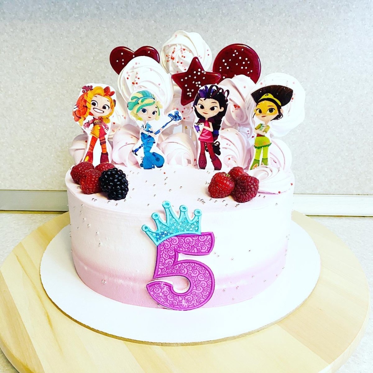 Торт сказочный патруль с безе