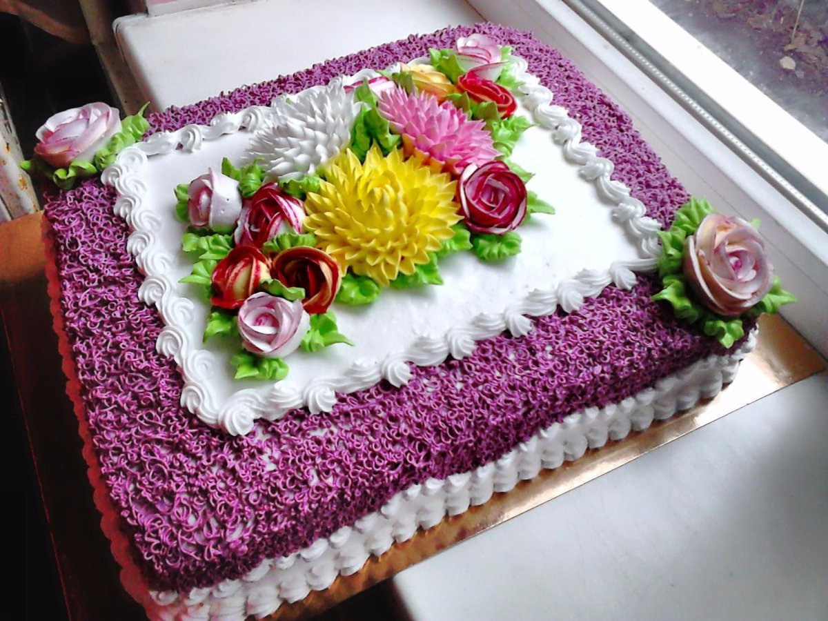 Квадратный торт с розочками