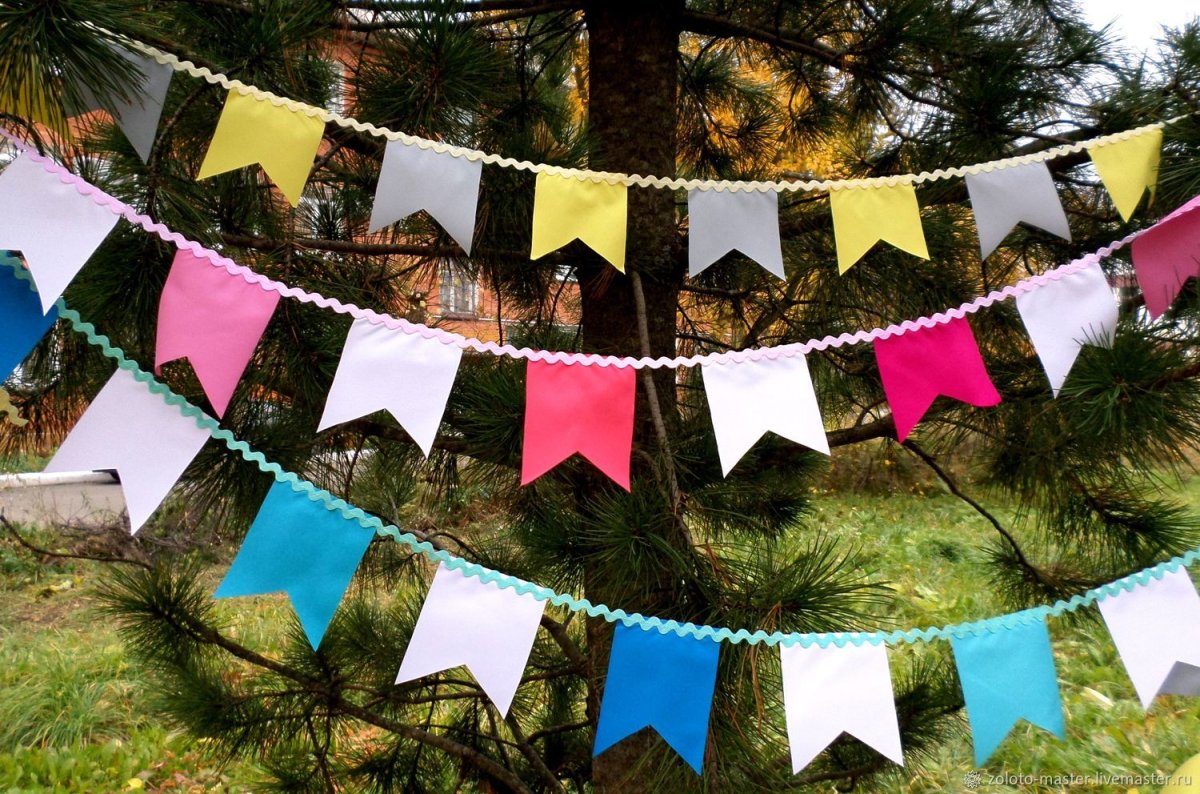 Гирлянда из флажков