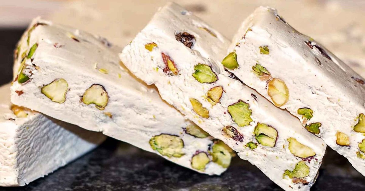 Восточные сладости нуга с орехами