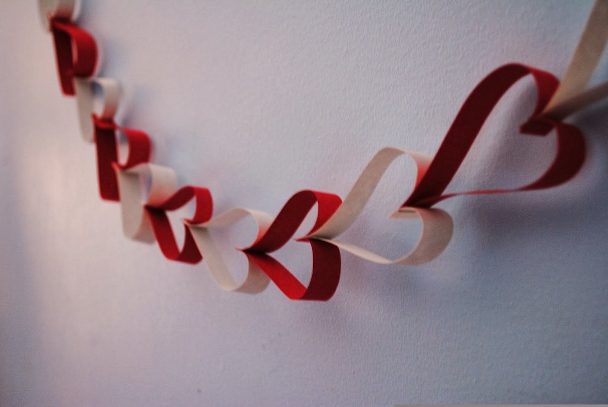 Гирлянда из бумаги для скрапбукинга