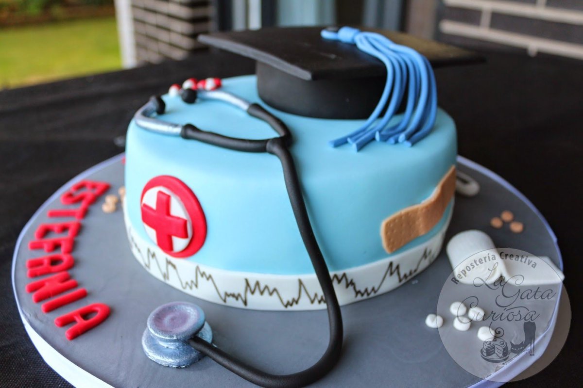 Торт для доктора травматолога