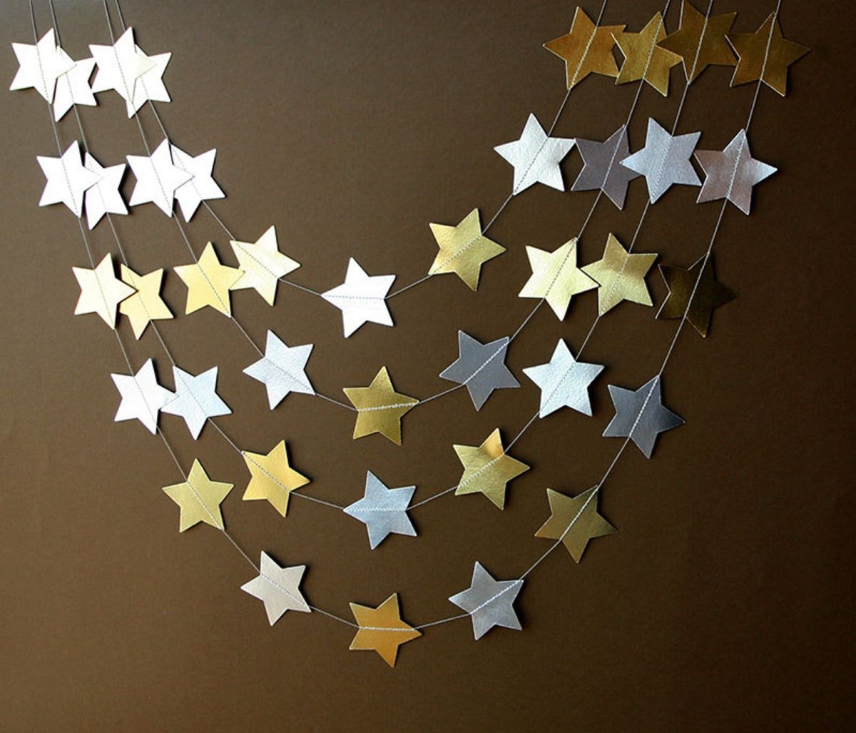 Бумажная гирлянда звезды