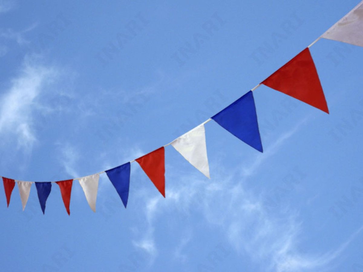 Новогодние флажки гирлянды