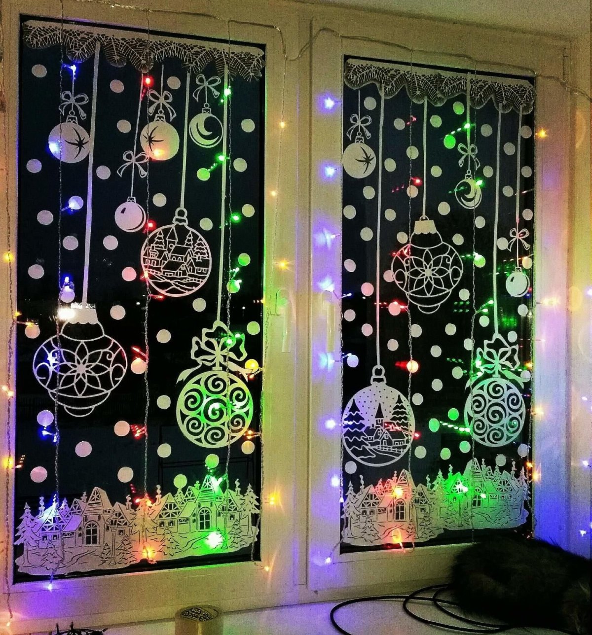 Украшение окна на новй од