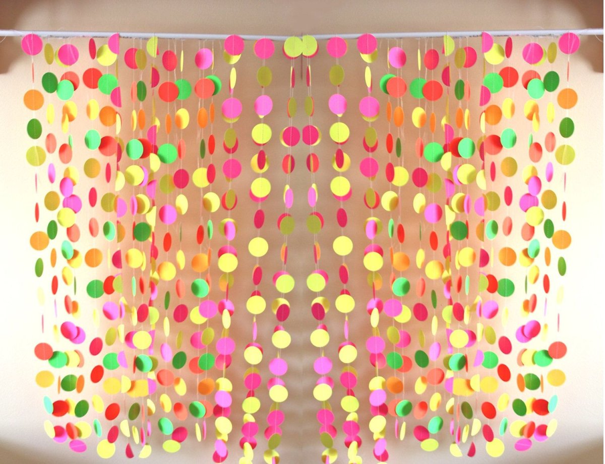 Гирлянда из бумаги для фотозоны