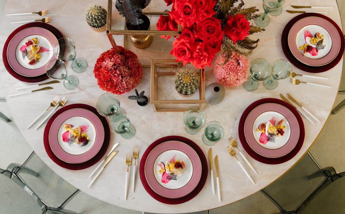 Сервировка стола в различных стилях