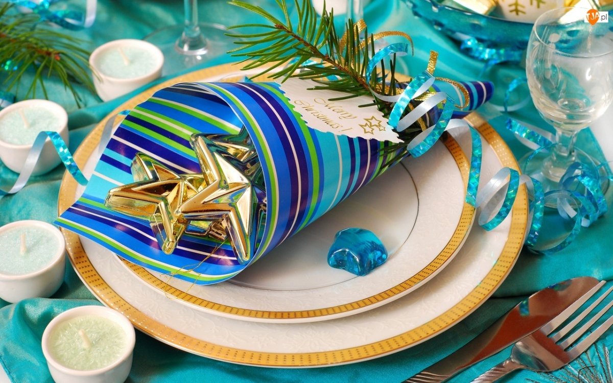 Украшение новогоднего стола