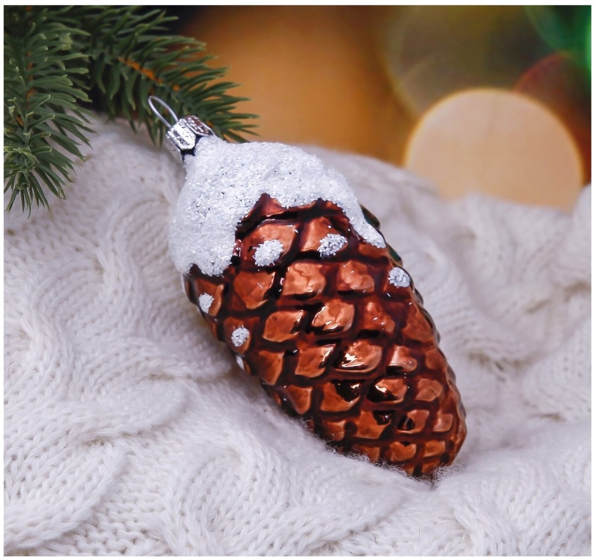 Новогодняя игрушка из шишки