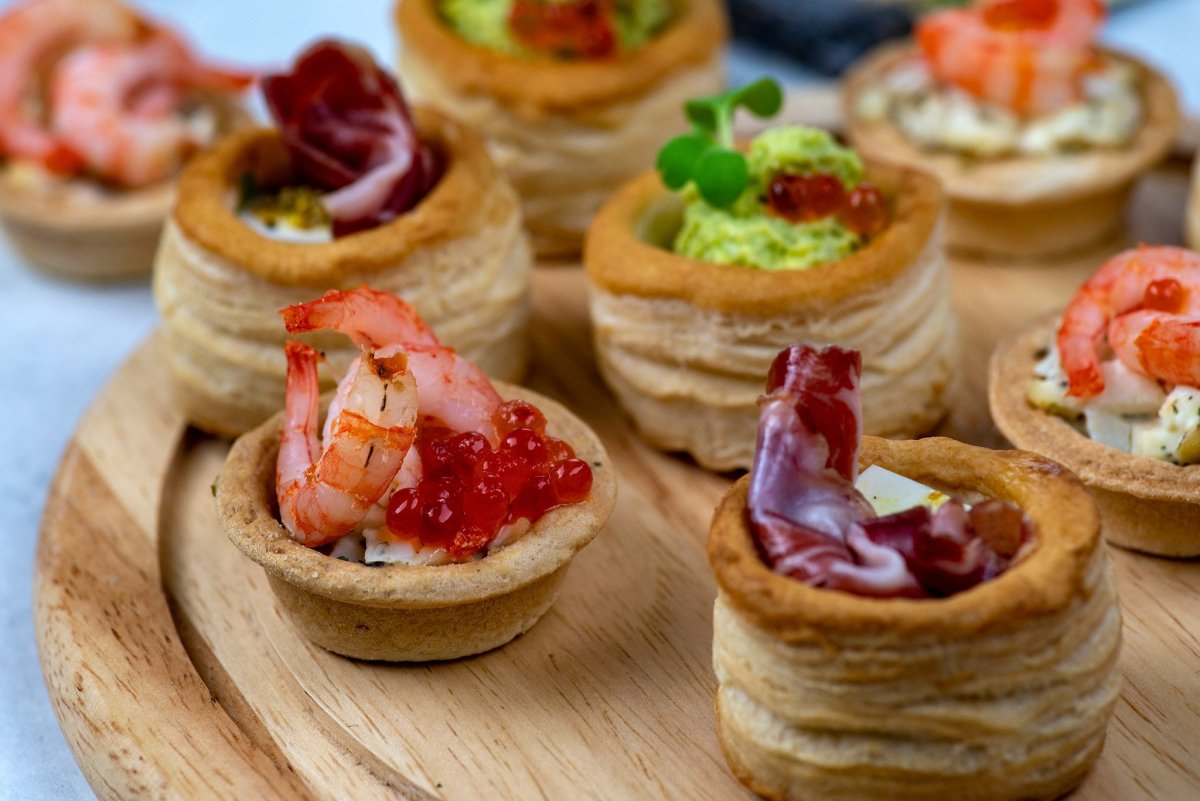 Закуска с креветками в тарталетках